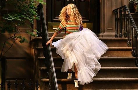 carrie bradshaw 2022